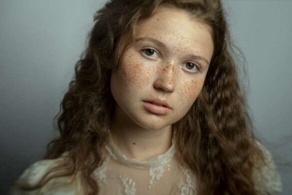 Anna Alimpieva (Finland) – Sofia freckles-800