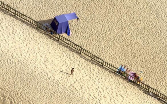 Carlos Cabral (Portugal) – Time to go pi-800