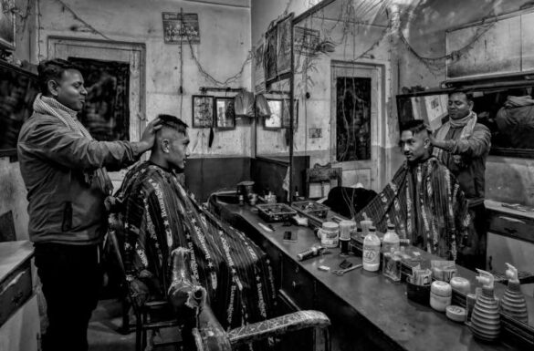 Charles Ashton (United Kingdom) – Nepali Haircut-800