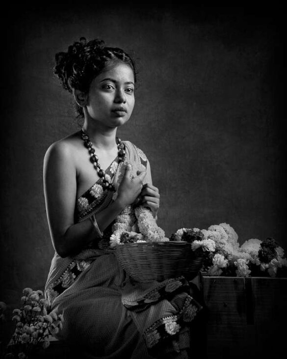 Durba Mazumdar (India) – SILENT OFFERING-800