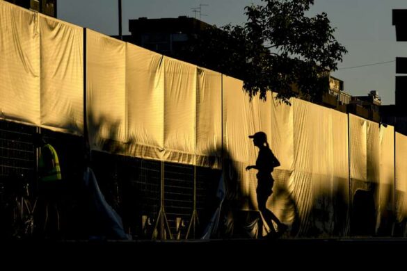 Edo Iglic (Serbia) – Just a shadow illusi…-800