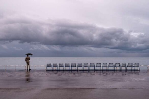 Erika Kiraly (Hungary) – Walking in the rain-800