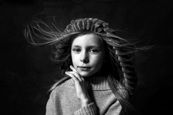 Inessa Yurovskikh (Kazakhstan) – Touched by the Wind-800