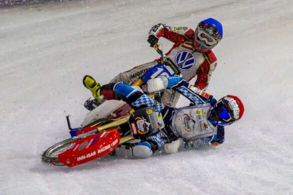 Jef Lemmens (Belgium) – Hooked together-800
