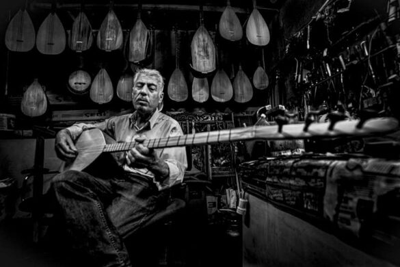 Kazim Yesilyurt (Turkiye) – BAGLAMA_USTASI-800