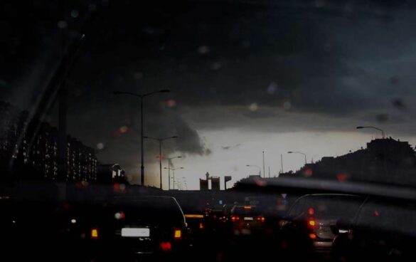 Kornelia Dakovic Svajcer (Serbia) – Through the storm-800