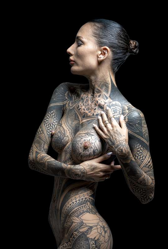 Phillip Kwan (Canada) – Tattoo Lady 42-800